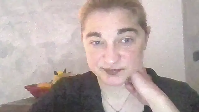 Czat XXX na żywo – GoldenAngelMilf