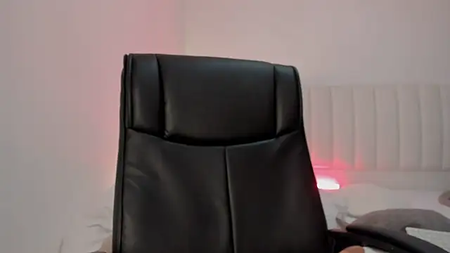 Hannahx__ Show Webcam