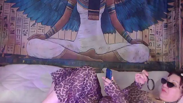 Czat XXX na żywo – NightOrhideya