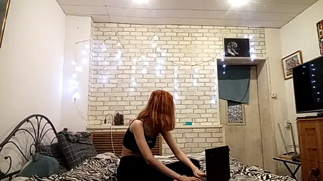 SirenFrost's Live XXX Chat