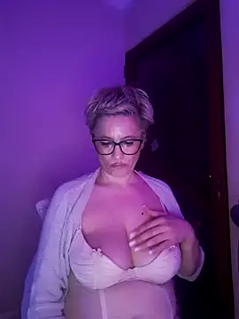 Онлайн чат XXX LunaBlaise