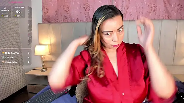 Živý XXX chat mia__gv