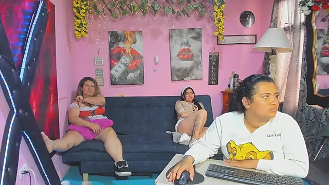 lesbiancuple's Live XXX Chat