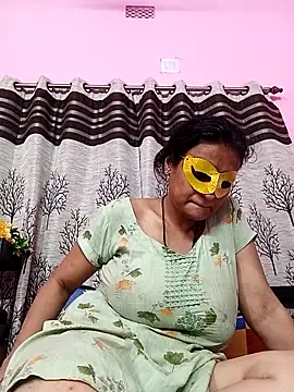 Gullapi Show in webcam