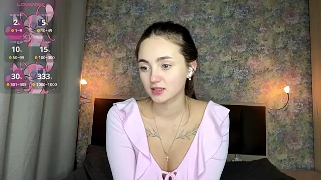 LoraDavi's Live XXX Chat