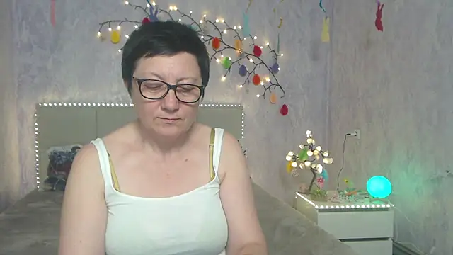 EmilyL0ve's Live XXX Chat