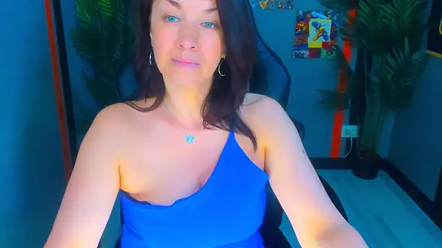 AnaMills 现场XXX聊天