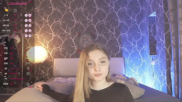 MiaMiaMeow 现场XXX聊天