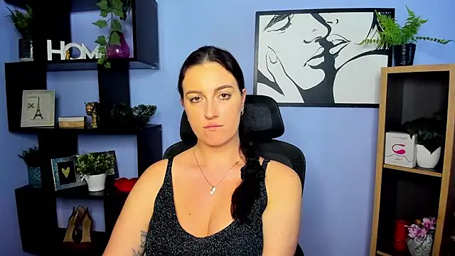 FUN_AMI Adlı Modelin Canlı XXX Sohbeti