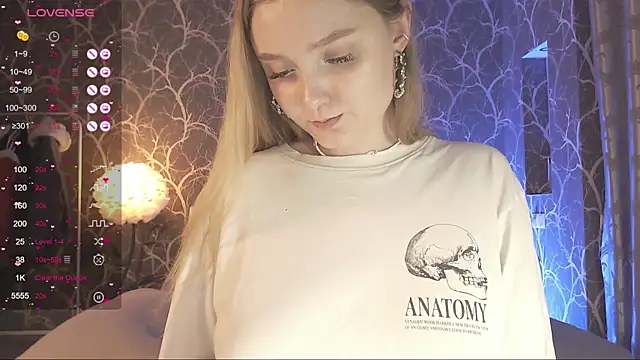 MiaMiaMeow Live XXX Chat