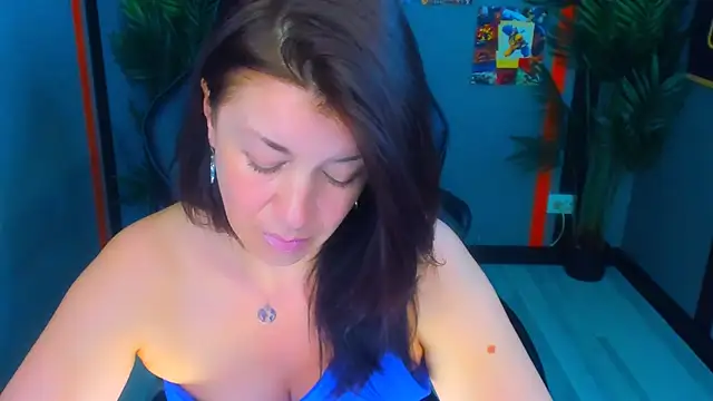 Chatroom XXX en direct de AnaMills