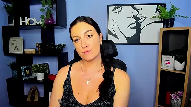 FUN_AMI Adlı Modelin Canlı XXX Sohbeti