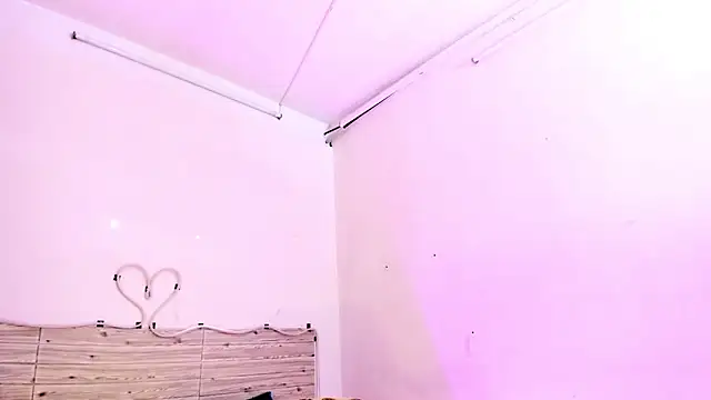 Chat +18 de lilahSweet ao vivo