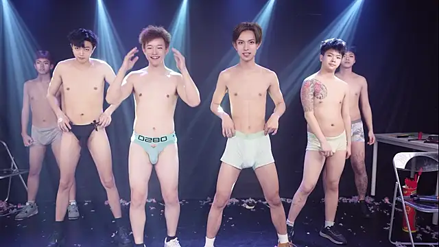 BTS-007 লাইভ XXX চ্যাট