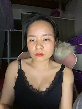 Chat +18 de Ivy_Trix2 ao vivo