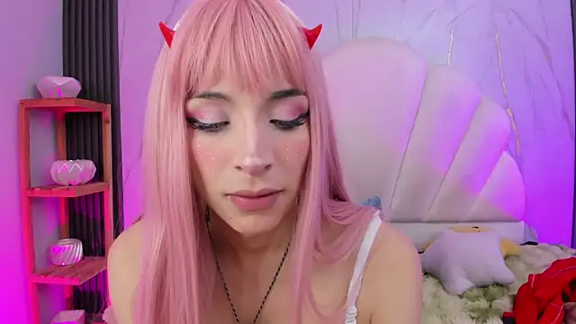 Pertunjukan Kamera Web AliiceWonderland_