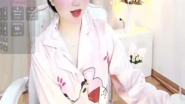 Sweet-Shuna's Live XXX Chat