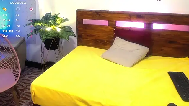 Yeseniaa25_ 现场XXX聊天