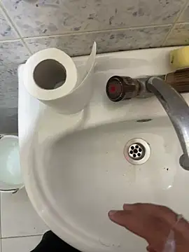 BroodyTenement Adlı Modelin Web Kamerası Şovu