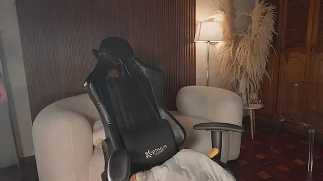 XXX chat uživo modela KateOwens