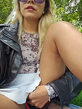 Czat XXX na żywo – Pretty_roxxyy