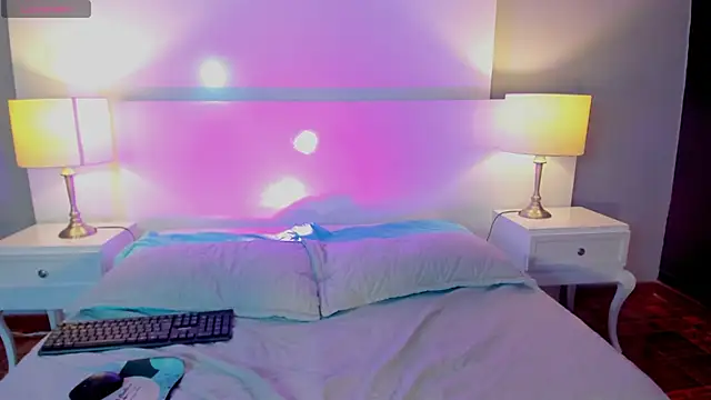 Chatroom XXX en direct de Jostyn_rous