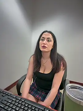 YourQueen18 라이브 XXX 채팅