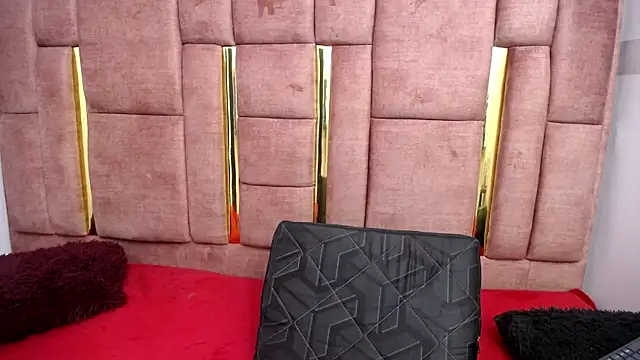 Živý XXX chat CHLOESHOW