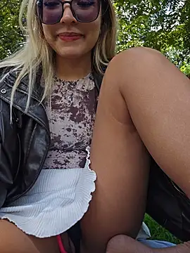 Pretty_roxxyy Chat XXX live