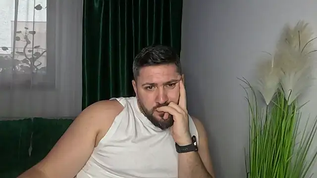 عرض كام Gold_Alpha_Boy