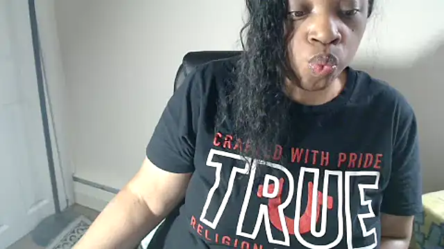 Sexymona1218 élő XXX-chatje