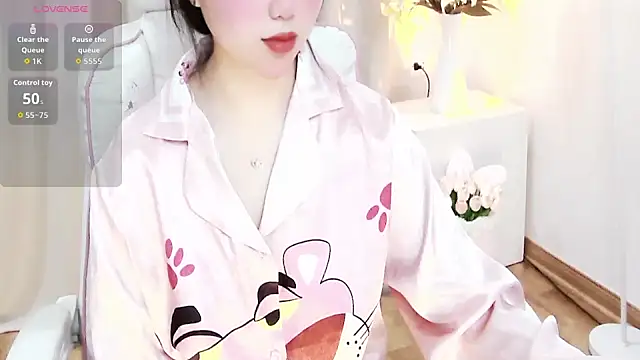 XXX chat uživo modela Sweet-Shuna