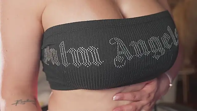 KateOwens live XXX chat