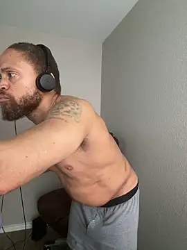 Chatroom XXX en direct de Fathero1time