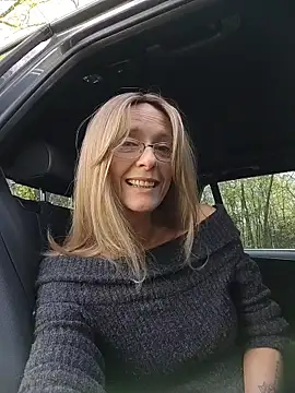 XXX chat uživo modela Sacha_Scorp