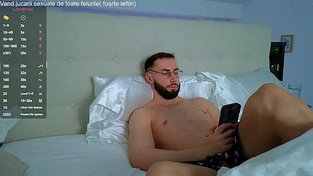 RyanStorm_ Live XXX-chat