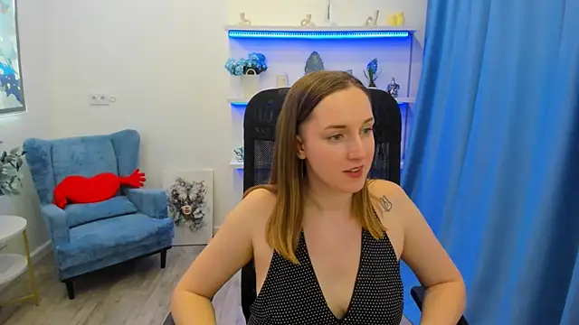 CaseyTerini: онлайн-секс-чат