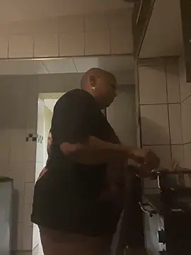 Pertunjukan Kamera Web Queenxxxjesy