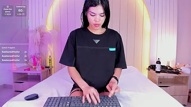 XXX chat uživo modela ALICESANDOVAL