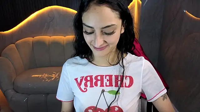 Tifany_Tx Chat XXX in diretta