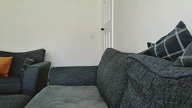 SportyBella_91: онлайн-секс-чат