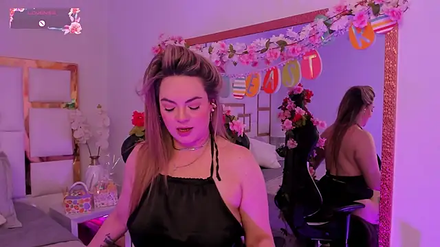 AvaMiia – Naživo XXX chat