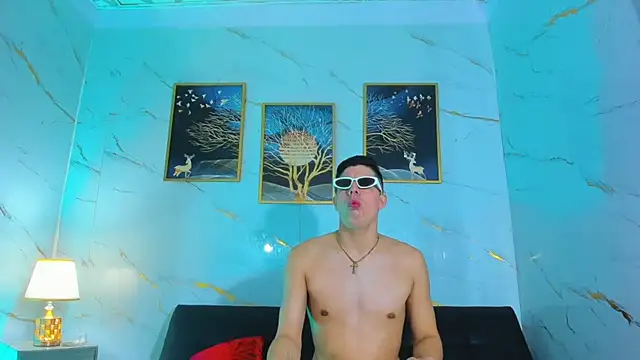 Spicy_guys' Webcam Show