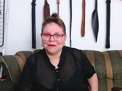 Leah_R 即時 XXX 聊天