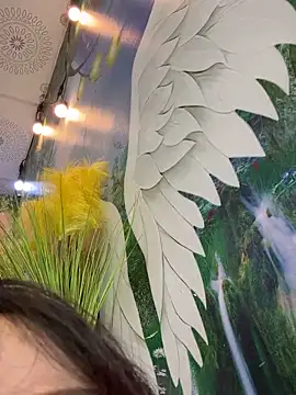 Emily-NguyenのライブXXXチャット