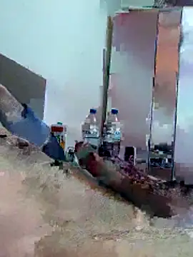 zbardi27: διαδικτυακό σόου στην κάμερα