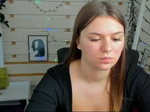 Josephine_Kiss Adlı Modelin Canlı XXX Sohbeti