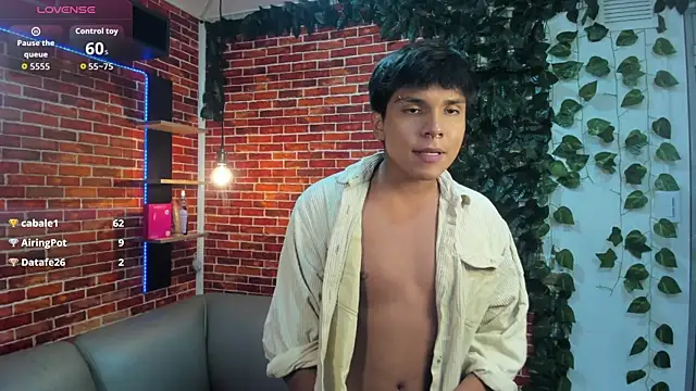 Thiago_Kozak Webcam-Show