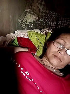 Cucci07 Adlı Modelin Canlı XXX Sohbeti