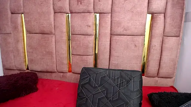 CHLOESHOW – Naživo XXX chat